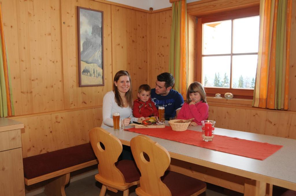 Mecki'S Dolomiten Panorama Stubn Debant Habitación foto